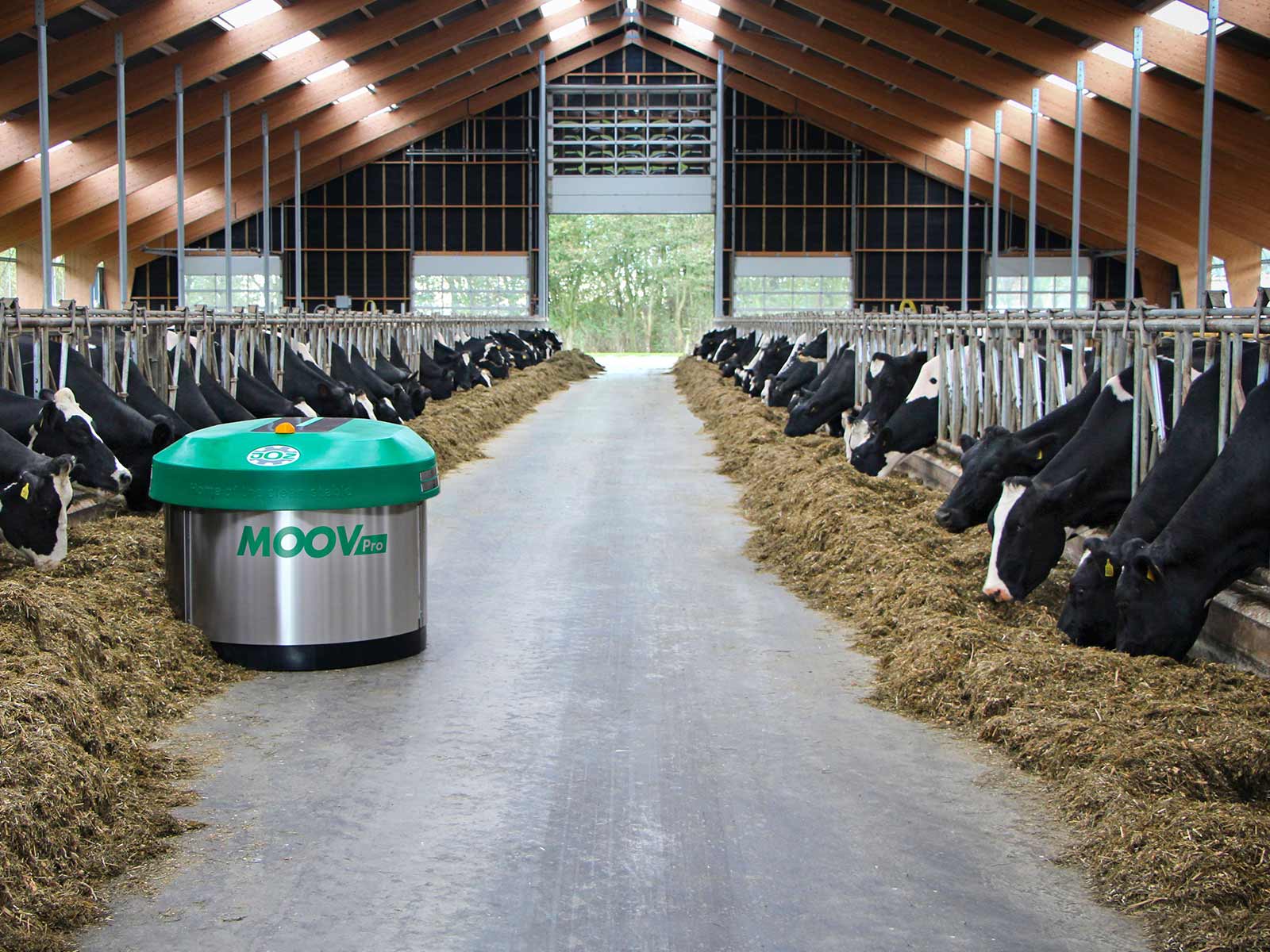 JOZ Fachzentrum Nord ist ihr Ansprechpartner für Futterschieber und Stallroboter.
