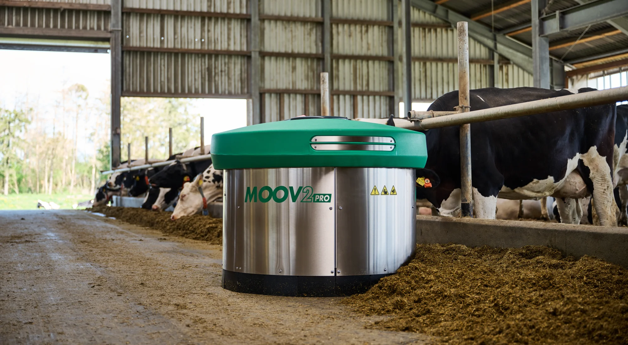 JOZ Fachzentrum Nord ist ihr Ansprechpartner für Futteranschieber und Stallroboter.